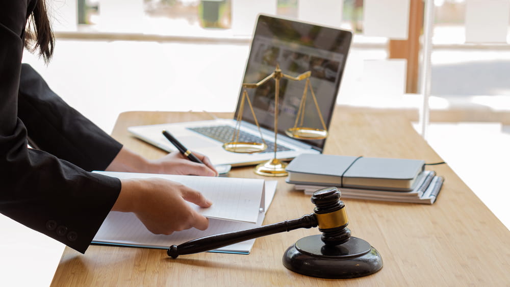 commercial litigation Lawyer Irvine, CA